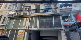 Bán Nhà NGANG 8m CHDV 54 Phòng 7 Tầng THANG MÁY Doanh Thu 240 tr/th gần SÂN BAY