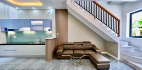 Nhà lầu mới Full nội thất phía sau khu đô thị mới Đại Ngân