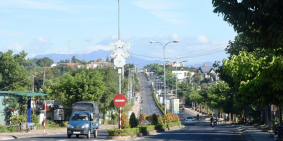 Bán gấp lô kề góc đẹp từng centimet, mặt tiền đường Quốc Lộ, khu Megacity KonTum