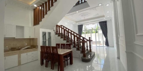 NHÀ PHƯỜNG 7 ĐƯỜNG Ô TÔ GẦN TRƯỜNG MỸ HÓA