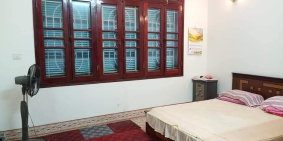 Nhà bà Nữ bán gấp nhà mặt phố Phố Huế gần Chợ Hôm 48m2 chỉ 21.89 tỷ.