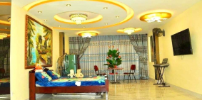 Quận 1. Nhà MT KINH DOANH  7 tầng có thang máy, ngang 4,9m x 12m Nguyễn Văn Cư Q