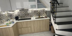 Bán nhà phố Chùa Quỳnh, HBT, 36 m x 5 ,ô tô , kinh doanh, nhà đẹp, 5 tỷ