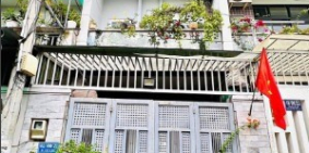 KẸT TIỀN XOAY VỐN ĐẦU NĂM BÁN GẤP NHÀ BÌNH CHÁNH