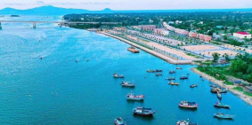 Nhà phố mặt sông Thu Bồn Hội An 3,9 tỷ 3 tầng 5 phòng ngủ