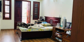 CẦN TIỀN BÁN GẤP?Hơn 4 tỷ?33m² MẶT PHỐ THỤY KHUÊ - KINH DOANH - Ô TÔ VÀO N