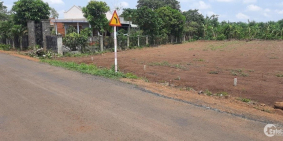 Công ty em đang bán lô đất mới chỉ giá 300tr ai mua liên hệ 0585688105