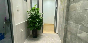 Chính chủ kẹt tiền bán nhanh nhà mới đẹp, vị trí thuận tiện kinh doanh