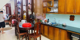 Bán nhà Ngọc Khánh, Ba Đình 33m2 4 tầng 3.8 tỷ