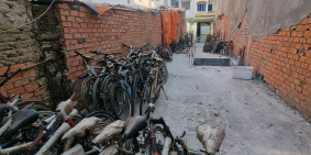 Nhà phố - Mua Bán - Cho Thuê. Nhà cấp 3, chủ vừa mua, dự định đập đi xây lại