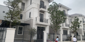 Biệt thự đơn lập gần công viên trung tâm, view thoáng, giá tốt nhất khu đô thị