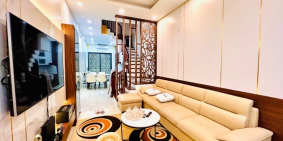 Bán ngôi nhà Phố Trương Định 60m2, 5 tầng 4.5 tỷ