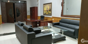 Cho thuê nguyên nhà 3 tầng rộng rãi tại Văn Cao, vừa ở vừa làm văn phòng.