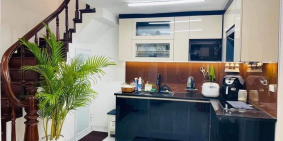 Bán nhà phố Huỳnh Thúc Kháng, ô tô, DTXD35m2 x 6T, MT4m. 0338080356