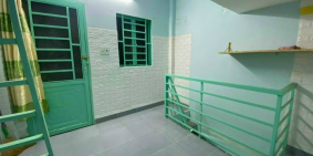 Nhà nhỏ hoàn công đầy đủ, gần mặt tiền