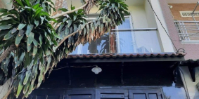 Nhà 3 tầng xe hơi đỗ cửa, cạnh UBND Quận Tân Phú, 5.95 tỷ