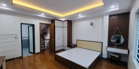 Gấp gấp bán nhà mặt ngõ phố La Thành 65m2 5tầng mặt tiền 6m chốt chỉ hơn 4tỷ