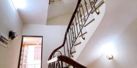 Bán nhà 42m2 phố Nghi Tàm, Tây Hồ Dân xây 4 ngủ 10m Ôtô thông 3.9 Tỷ