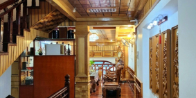 Nhà 1 sẹc Ni Sư Huỳnh Liên, full thổ cư, nội thất cao cấp gỗ nhập khâủ