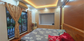 Bán nhà phố Nguyên Hồng, ô tô, vỉa hè, DT46m2 x 5 tầng, MT 50m. 0338080356