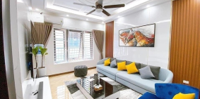 Bán Nhà HỒ #GIẢNG_VÕ. Ô TÔ ĐỖ CỬA. 45m2. 5.85Tỷ 4.5 Ngủ. Hàng Xóm THỨ TRƯỞNG