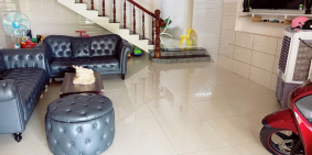 Nhà 1 trệt 1 lầu mới đẹp trung tâm Phan Thiết- mặt tiền nhựa