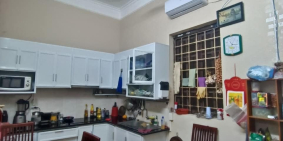 Bán nhà 47m2 4 ngủ Ngõ 210 Nghi Tàm, Tây Hồ Ô tô dừng đỗ ngày đêm 6.5 Tỷ