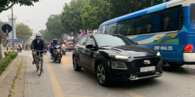 Cho thuê 2 sàn mặt phố Trường Lâm, ngay cổng bệnh viện đa khoa Đức Giang