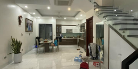 Bán Nhà 133 #THÁI_HÀ. CÓ GARA. Ô TÔ ĐỖ CỬA 24/24. Ngõ Thông Xe Tải. 50.5m. 7.9