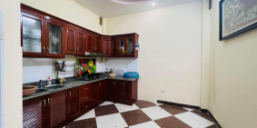 Vị trí cực đẹp - 30m ra ô tô - 3 gác tránh, Nguyễn Đình Hoàn 42M, 5T, chỉ