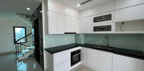 Bán nhà 56m2 Mặt phố Yên Hoa, Tây Hồ Kinh doanh Thang máy 24.1 Tỷ