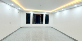 Bán nhà 52m2 Mặt phố Yên Hoa, Tây Hồ Kinh doanh Thang máy 23.2 Tỷ