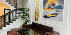 Bán nhà 3 tầng ngõ phố Nguyễn Hữu Cầu, ph Ngọc Châu, TP HD, 50m2, 3 ngủ, vị trí