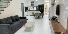 NHÀ CÓ NGƯỜI CHẾT! Bán Nhà #VĂN_CAO 5.9 Tỷ. Ô Tô Tránh 5m. 45m2 5 Ngủ. Ban Công