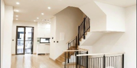 Bán Nhà #ĐẶNG_TIẾN_ĐÔNG Xe Tải Đỗ Cửa. Có GARA. 45m 4 Ngủ. Phân Lô. Cạnh Hồ