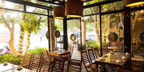 ĐỈNH CỦA CHÓP, MP Trần Quốc Hoàn, KD Vô đối, Vỉa hè rộng, Nhà siêu đẹp, 30