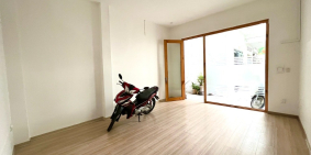 cho thuê nhà nguyên căn 4 phòng ngủ Quận Hải Châu, Đà Nẵng.