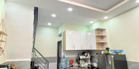 Bán nhà 2 tầng đẹp đường Phạm Ngọc, 21m2, 3.5 x 6m, chỉ 2.6 tỷ TL chính chủ