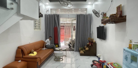 Nhà bán hẻm 1111/ đường  cách mạng tháng 8,  p7, Quận tân Bình