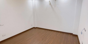 Bán ngôi nhà 44m2 phố Nghi Tàm, Tây Hồ Gara Ô tô Kinh doanh siêu tốt 3.9 Tỷ