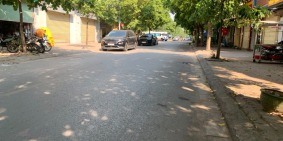 Bán gấp nhà xưởng 488m2 mặt phố Cầu Bây, Sài Đồng đường container tránh