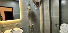 Bán Nhà Hồng Tiến 60m2 - Ngõ rộng ô tô - Mặt tiền 4.5m giá 6 tỷ 5 CTL