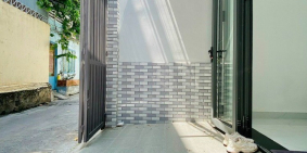 Chính chủ bán gấp nhà 2 mặt hẻm đường Bạch Đằng, Bình Thạnh