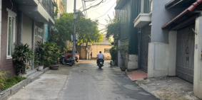 NHÀ ĐẸP PHỐ HỒNG TIẾN, GẦN HỒ BỒ ĐỀ, ĐƯỜNG OTO THÔNG, TIỆN ÍCH AN SINH ĐỈNH CAO