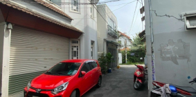 !! bán gấp nhà hẻm xe hơi khu đồng bộ đường nguyên hồng p 11 , giá chỉ 7.5 tỷ.