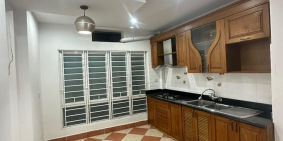 Bán nhà mặt ngõ thông Nguyễn Đình Hoàn 40m2, 5T, cách ô tô 25m, 3 gác đỗ cửa,