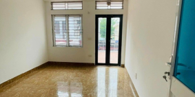 Nhà đẹp dân xây Ngọc Thụy-Long Biên ô tô tránh vào nhà-kinh doanh 58m2 3T 5,6 tỷ