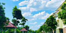 Shophouse 3 tầng giá rẻ , nhà mới xây thơm mùi sơn