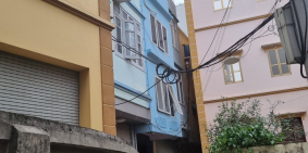 TIN MỚI!!! NHÀ TRONG NGÕ ĐƯỜNG ĐÊ LA THÀNH 3 tầng; 71m2 CÓ GIÁ 6,8 TỶ.