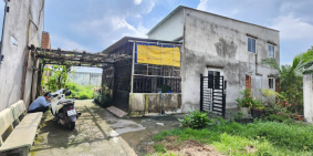 Quá Rẻ, 300m2 đất có Nhà 1 trệt 1 lầu mà chỉ có 2,3 tỷ, ngang hơn 5m